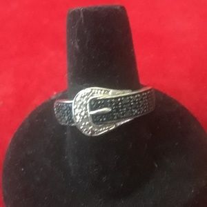 Silver buckle ring